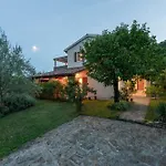 Vila Dol