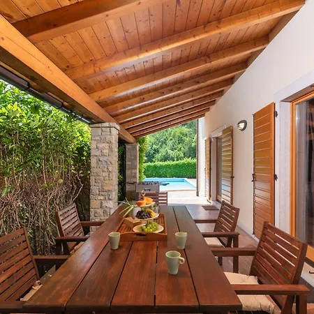 Dol Villa