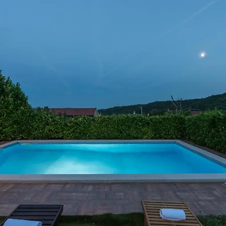 Dol Villa