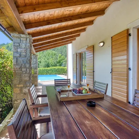 Dol Villa *